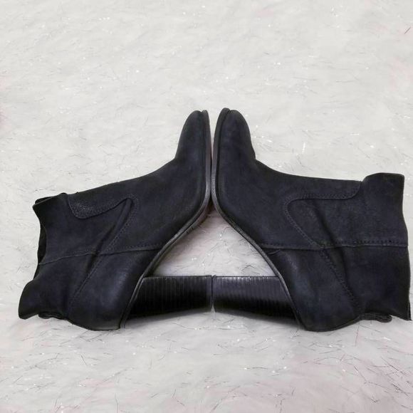 Vince Camuto Feina Ankle Boots Black Leather booties 8.5 M - Picture 5 of 12